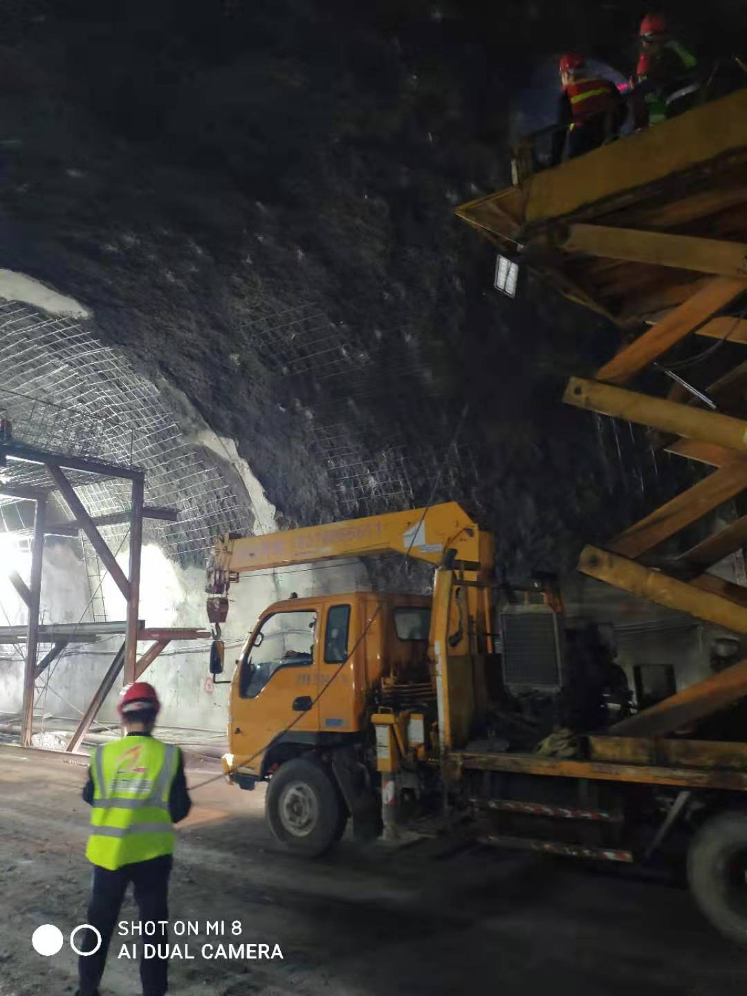 致力科技 雪峰山隧道 應急搶通搶險